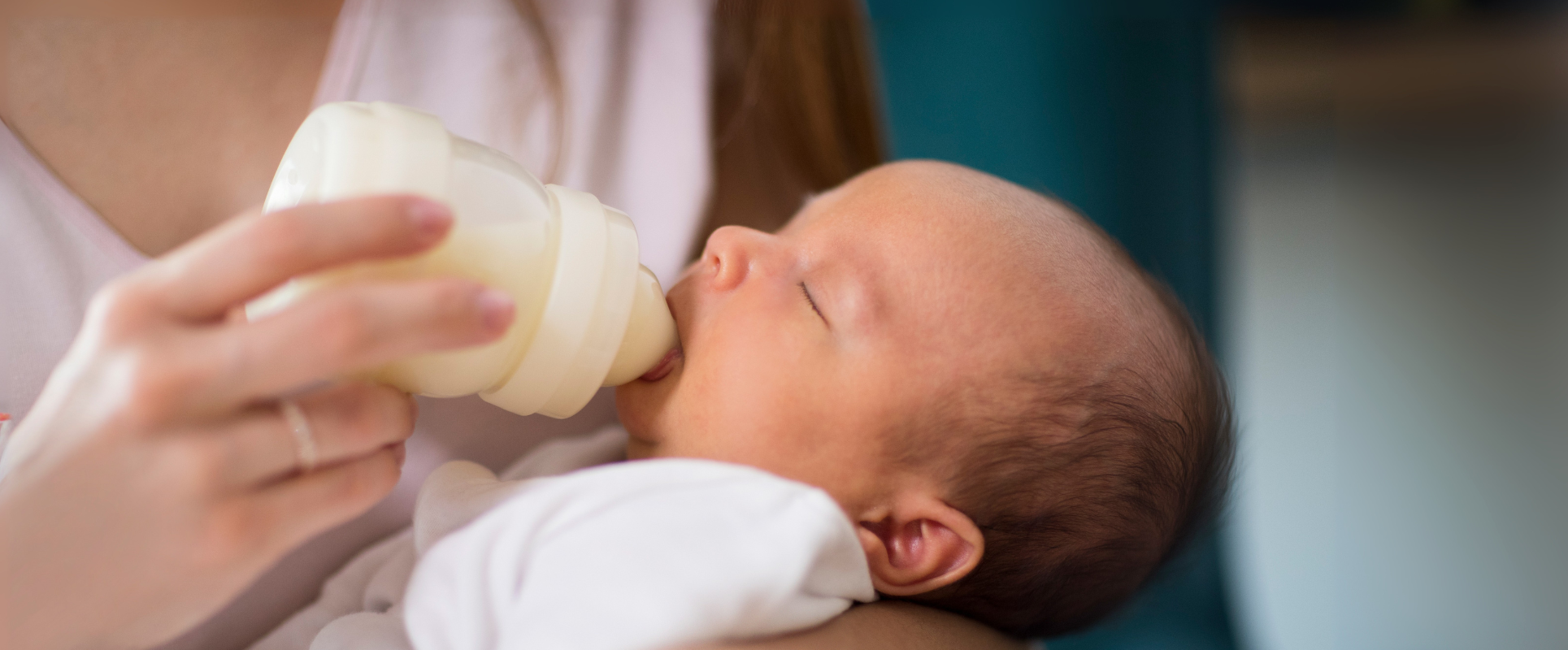 Bottle-Feeding Your Baby with Care and Confidence